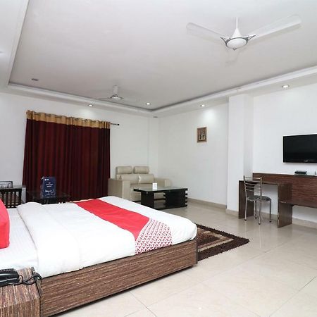 Oyo 10257 Hotel Lotus Park Gurgaon Luaran gambar