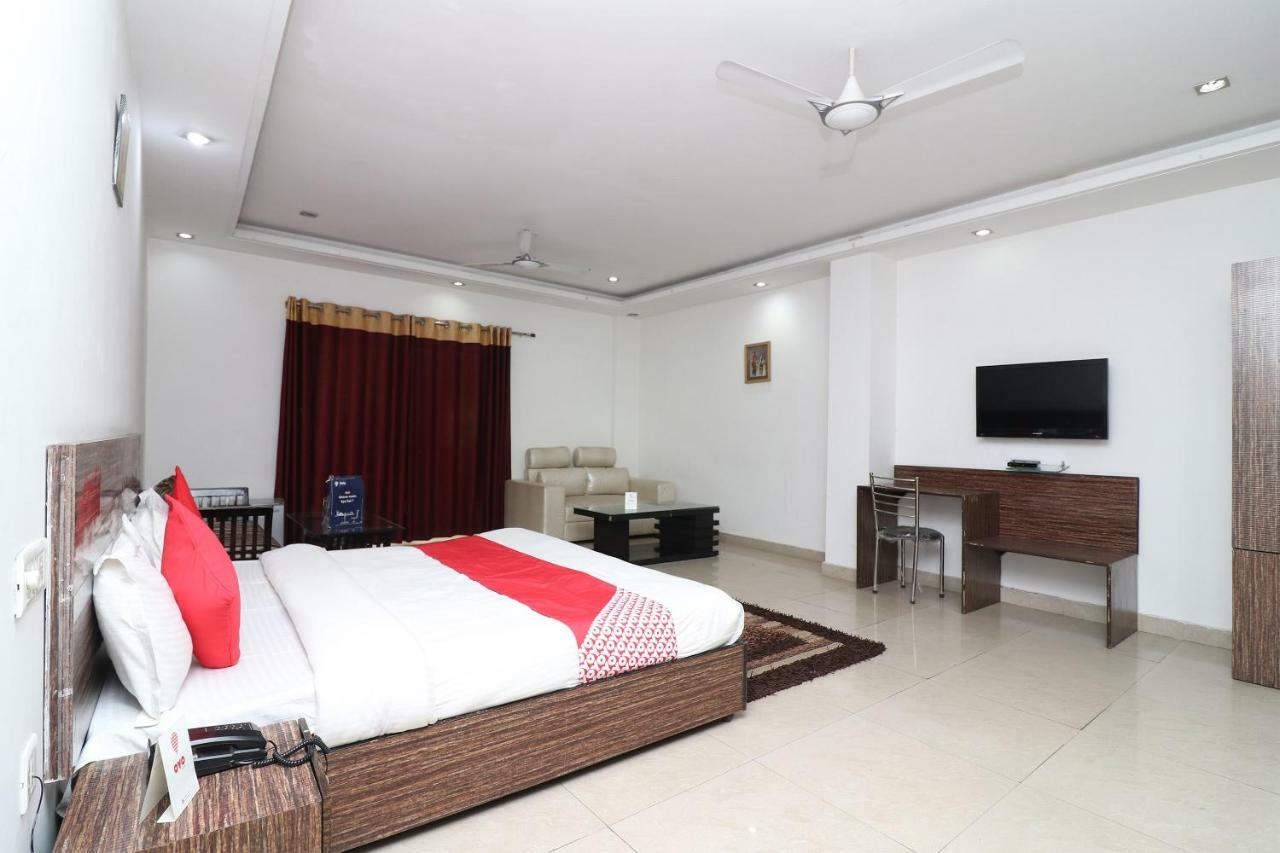 Oyo 10257 Hotel Lotus Park Gurgaon Luaran gambar