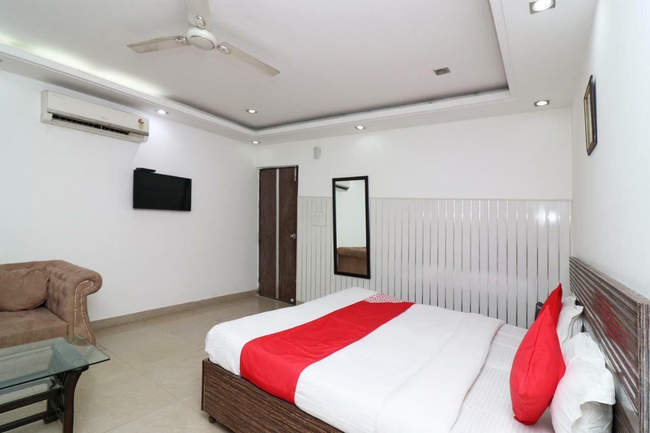 Oyo 10257 Hotel Lotus Park Gurgaon Luaran gambar