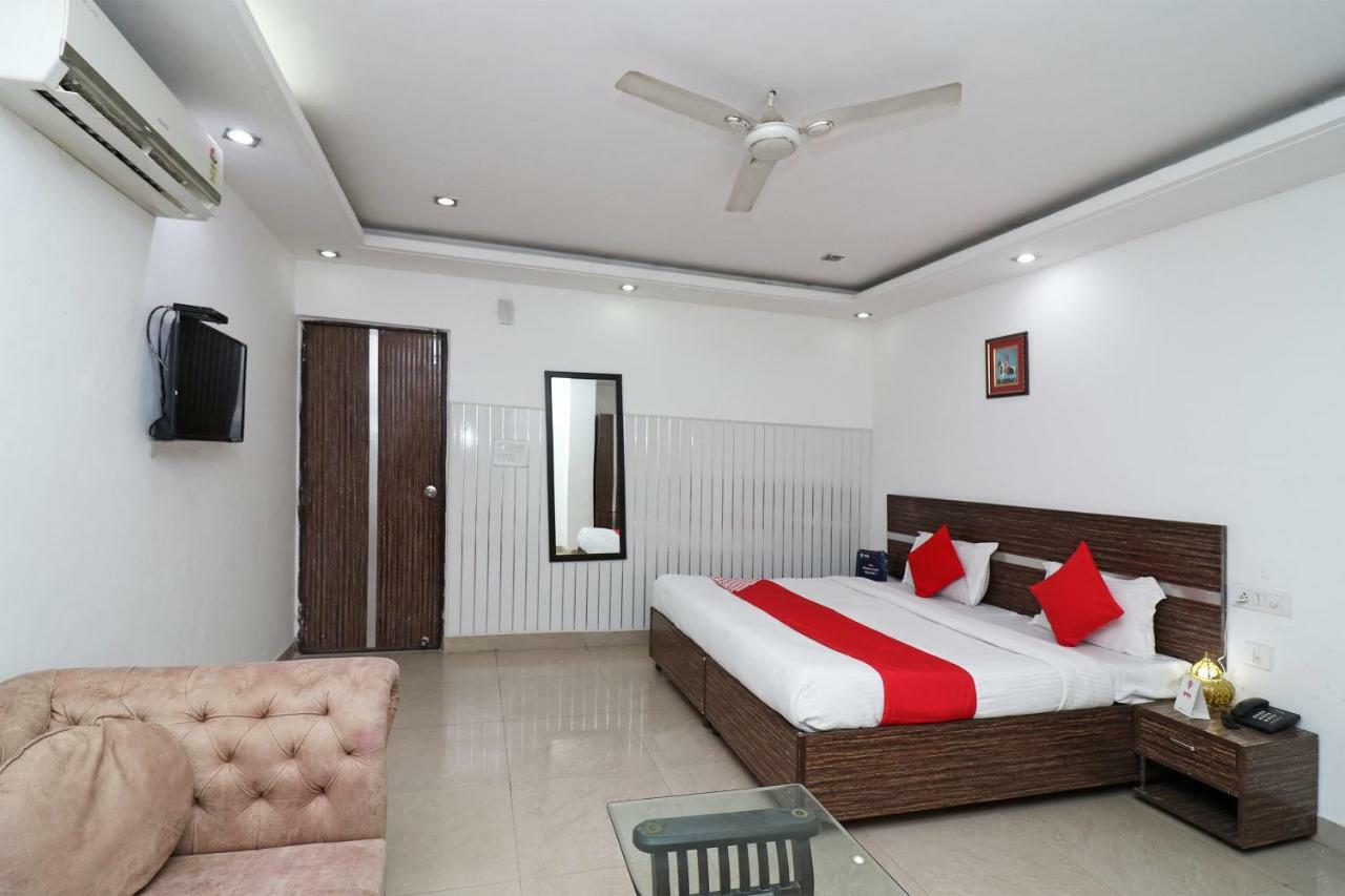 Oyo 10257 Hotel Lotus Park Gurgaon Luaran gambar