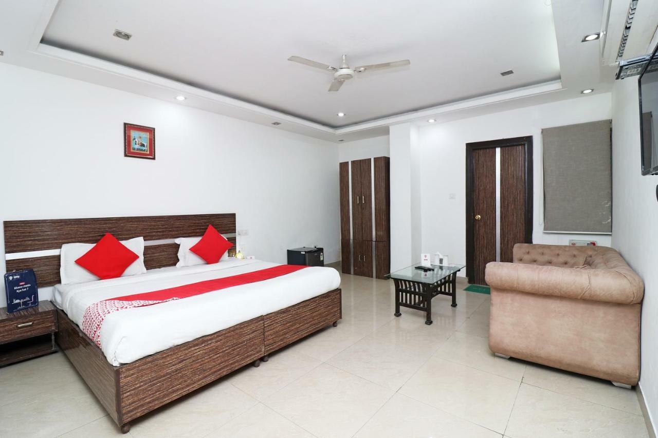 Oyo 10257 Hotel Lotus Park Gurgaon Luaran gambar